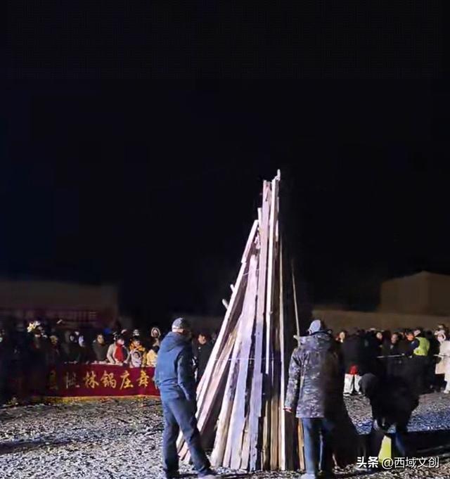 特稿｜驼铃声声传古韵 丝路古城燃篝火 张耀宇/文 焦庆祖/图