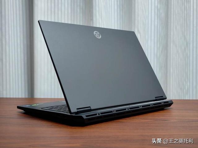2025年游戏本推荐：华硕天选6Pro体验测评，高性能高性价比之选！