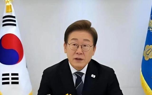 在中朝友谊塔前，朝鲜领导人的郑重表态，打破了外界的传闻，一番话前所未有，中朝关系迎来新机遇！