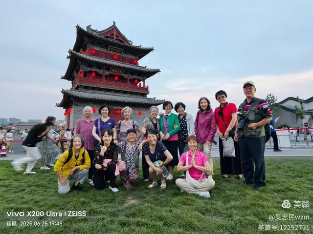 北京开国将军后代合唱走进古城大同，探寻历史足迹，感受文化魅力