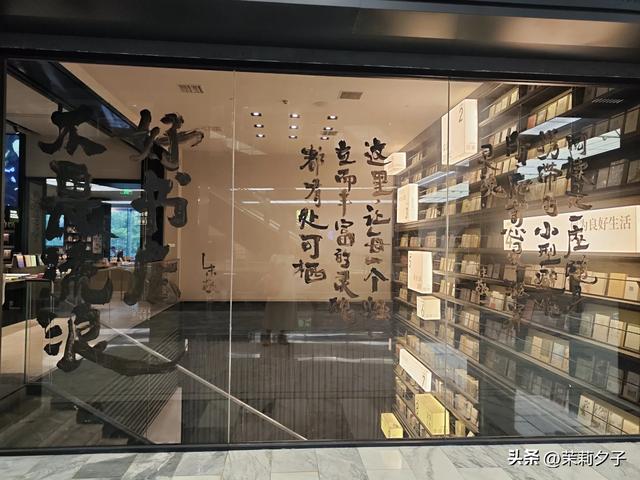 杭州旅游攻略看展逛博物馆老街菜市场换个城市走走停停文艺风