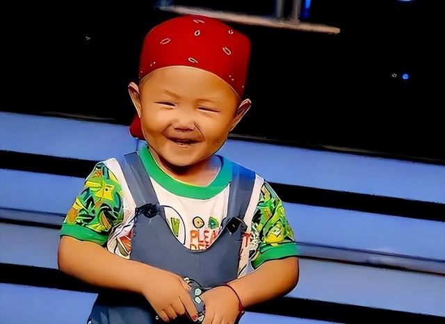 3岁上央视，5岁登春晚，7岁就年薪百万	，没想到现在却成了这样子
