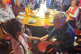 “众筹”重阳宴苏城开席！请百岁老人吃“大餐”图片
