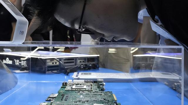 中方1挑27成功！荷兰放手，中国CEO有望官复原职，重掌安世半导体