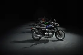 2024全新限定款 BONNEVILLE STEALTH EDITIONS图片