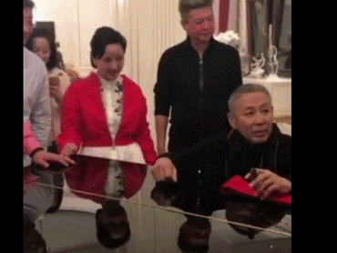 戚薇自爆潜规则：500万陪玩5天5夜，不同意就封杀，韩娱是重灾区