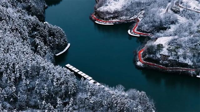 商洛2025年冬初雪