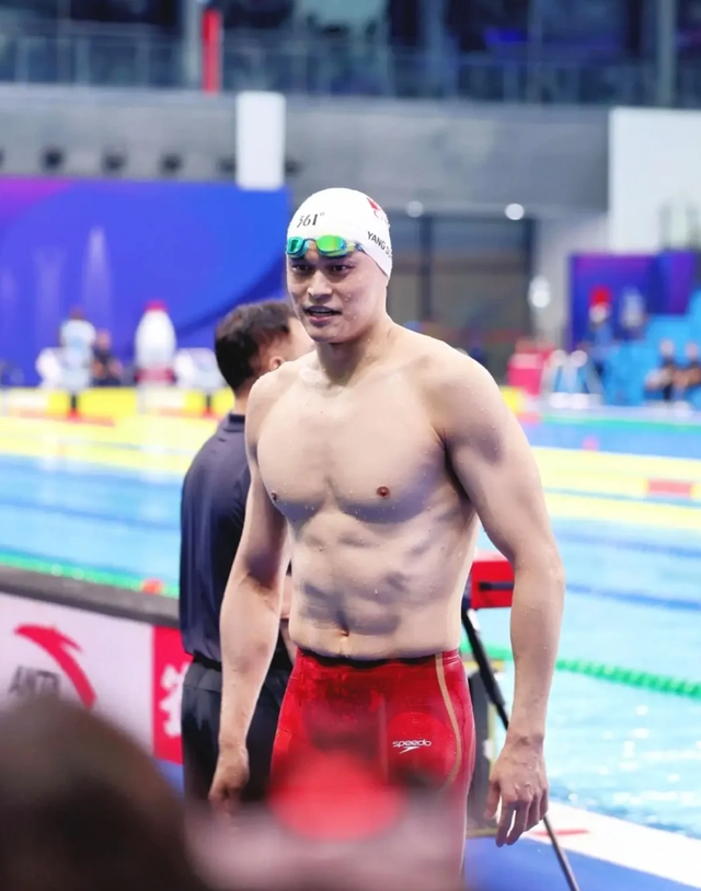 孙杨不再隐瞒！公开回应是否退役，自称很遗憾，印证了潘展乐的话