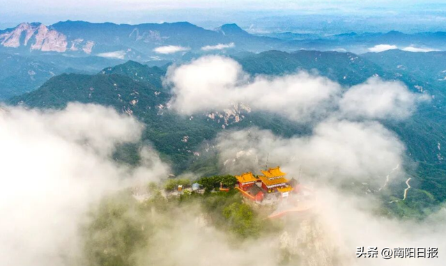 南召五朵山：邀您共赴秋日仙境之约