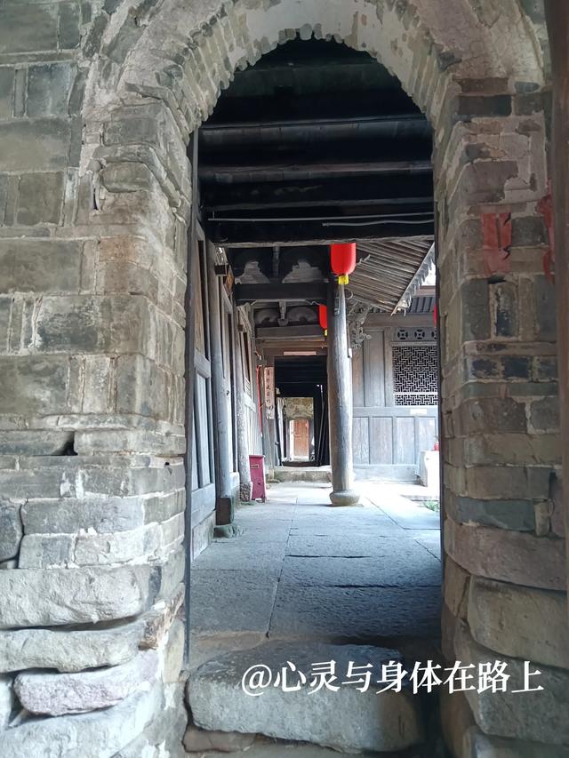 宁波东出发，一天玩转三门七个小众景点，随手一拍就是桌面壁纸。
