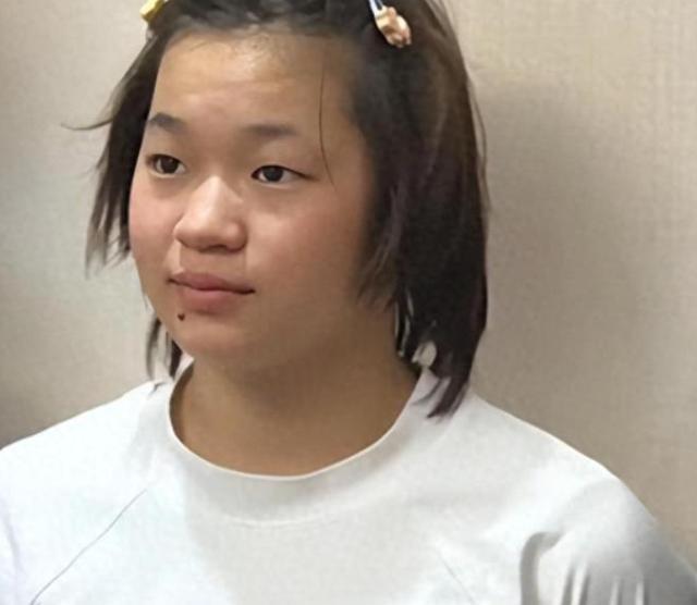 一个月没露面，全红婵变化显著，脸颊消瘦、情绪冷静，让人好心疼