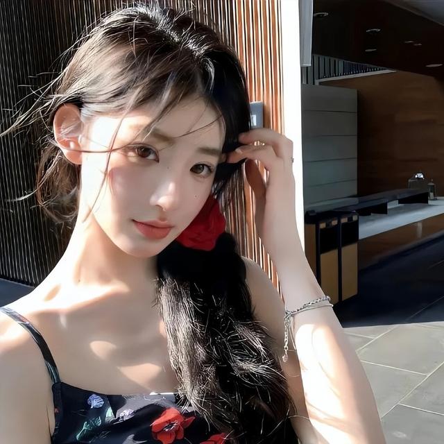 风墨壁纸 | 氛围感十足的女生真人头像