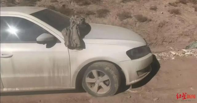 36岁男子自驾青海弃车失联两个多月，行车记录仪画面曝光：陌生人用被单遮挡镜头