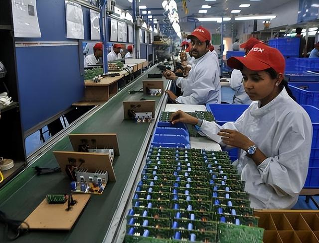 印度制造手机横扫美国，中国跌至25%，而真正的美国制造几乎为零