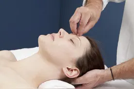 偏头痛，平时脑袋一跳一跳的疼，该怎么办？图片