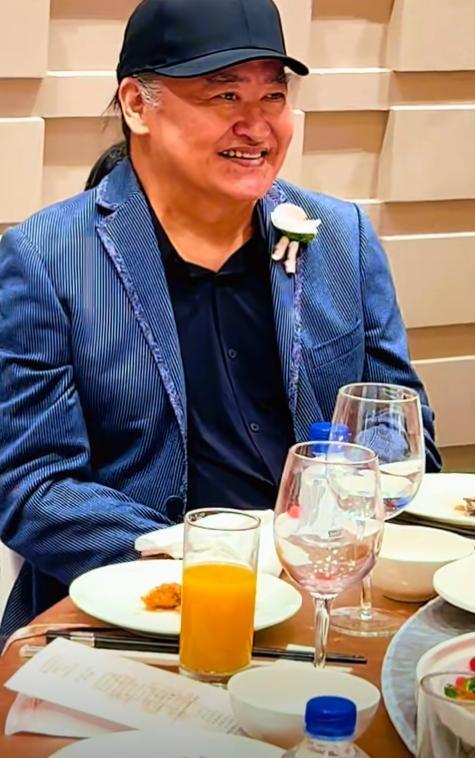 演都不演了！刘欢女儿大婚不到24小时，恶心的一幕出现了