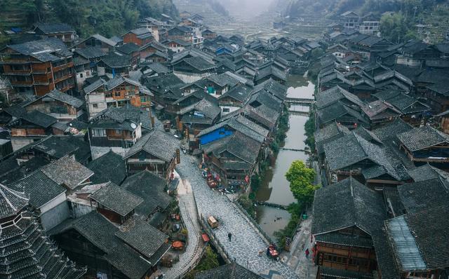 贵州这座冷门小城，风景如画、物价不高，累了就去小住几天