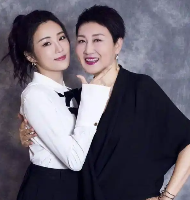 阅兵结束才几天，令人担心的事情发生了，多位老戏骨无辜“躺枪”