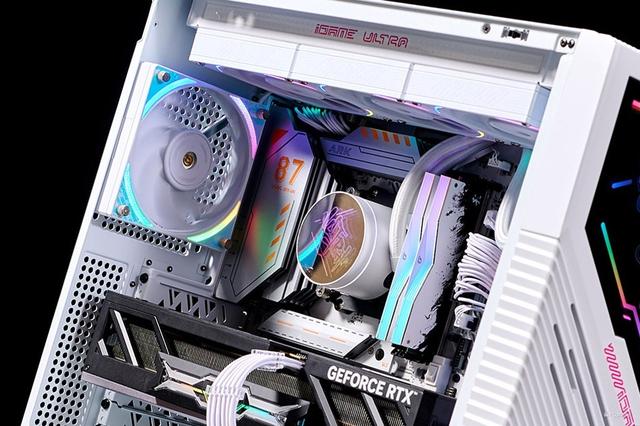 iGame RTX 5090 D v2火神显卡评测：凌厉方正硬汉！性能依旧能打！