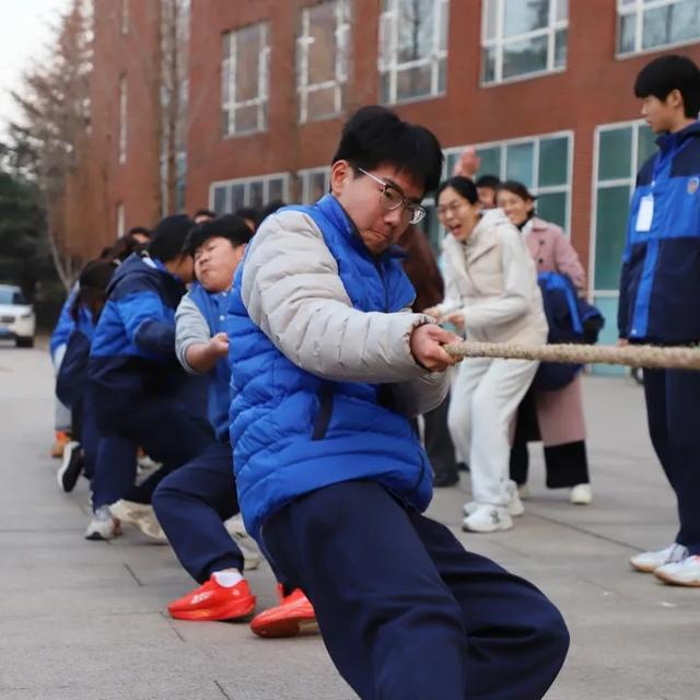 凝心聚力，气拔山河 | 恒德冬季拔河比赛热血开拔！