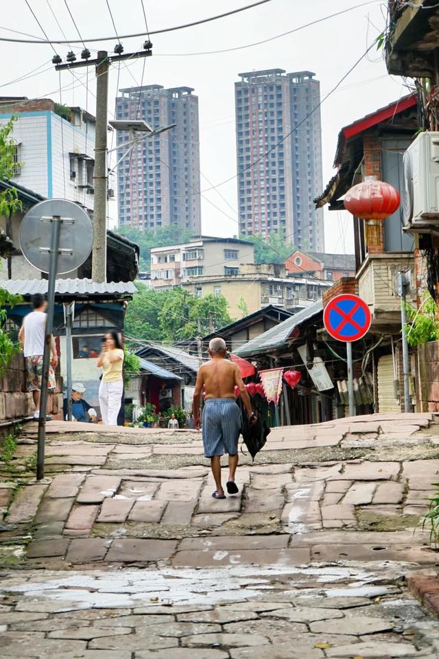 成都：打白酒下馆子，逛简阳石桥百年老街