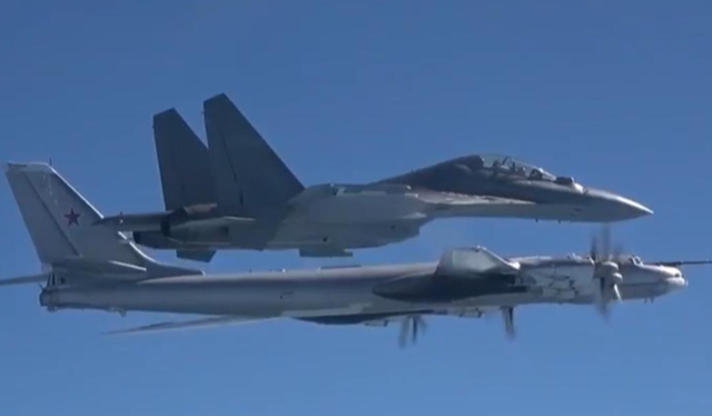 出大事了，轰炸机直逼东京，日本投票结果出炉，或迎首个核武器