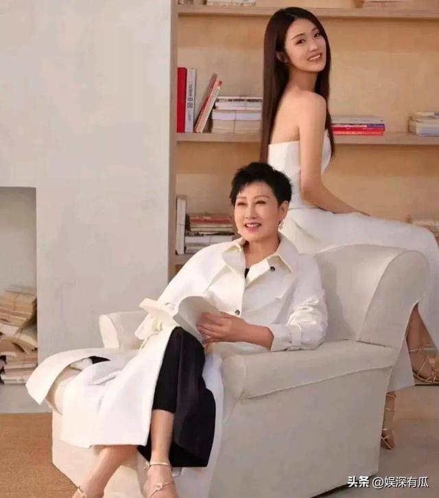 原来《老舅》里的她	，就是张凯丽女儿，16岁就开始演女一号了