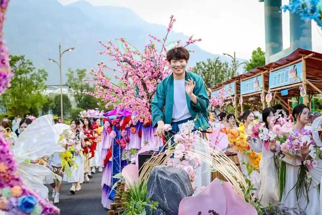 全家总动员 庐山过大年 | 这场新春文旅盛宴，等你来解锁！