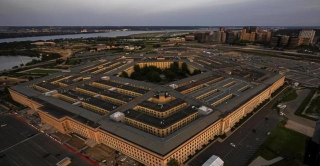 特朗普撕毁承诺，上亿军火将抵台，中方再抛美债，美国大动脉被切