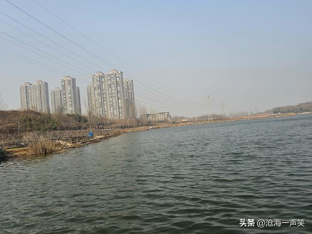 我在湖边思君影，你在林间听松涛，冬季相见恨晚，一起散步打卡吧