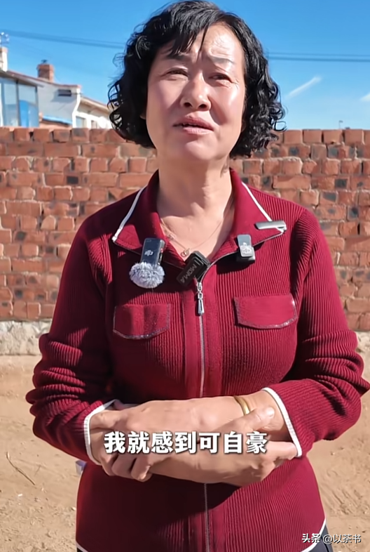 她是宇航员武飞的妻子，画一幅画送丈夫上太空，娶一个贤妻旺三代