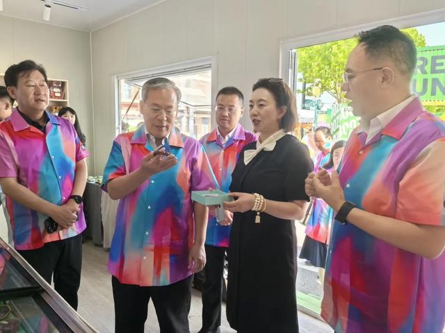 醉美山海共潮生——青岛协作赋能陇南文旅闪耀第35届青岛国际啤酒节