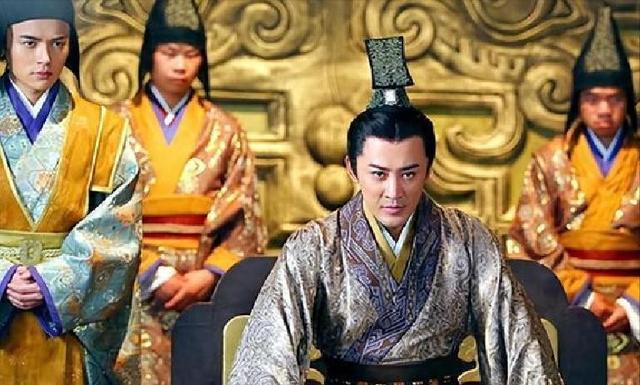 192年，董卓仰天哀嚎、大骂吕布而亡，王允：快处死他的弟弟董旻