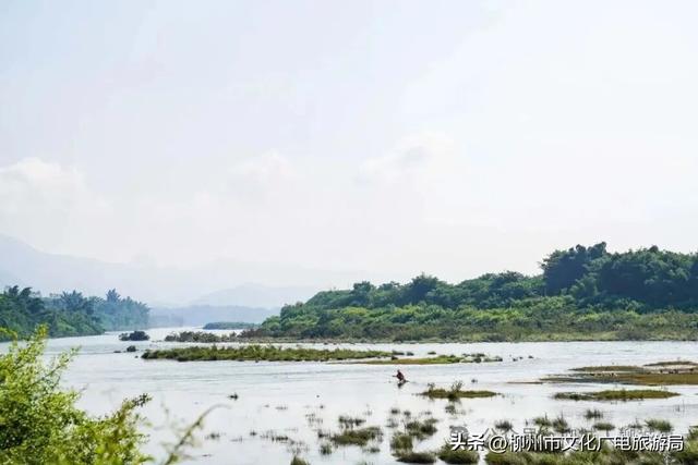 行至江畔过过山水慢生活吧！这次是文化旅游产业发展大会主办地——柳城