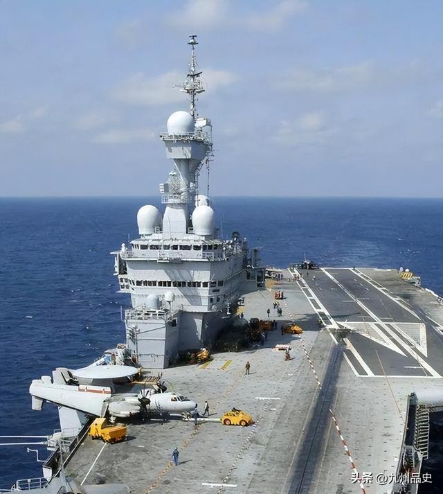 一声不吭造了7艘准航母，美国才发现，原来真正对手已不是俄罗斯