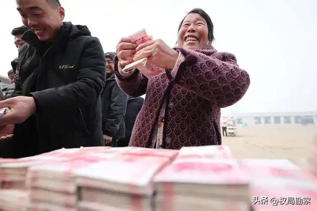 中国旅游版图重新洗牌！12省份收入破万亿，四川凭什么稳居榜首？