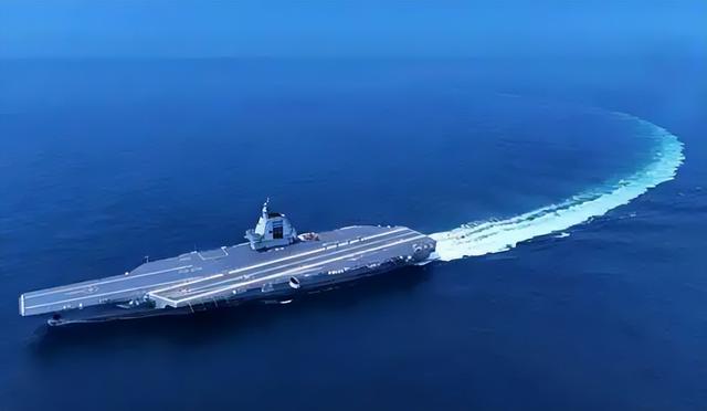 福建舰正式服役、中国进入三航母时代，美国航母神话要碎了