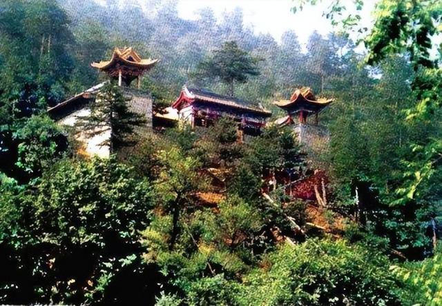 《李銮宣传记》38 桑梓情深留遗存