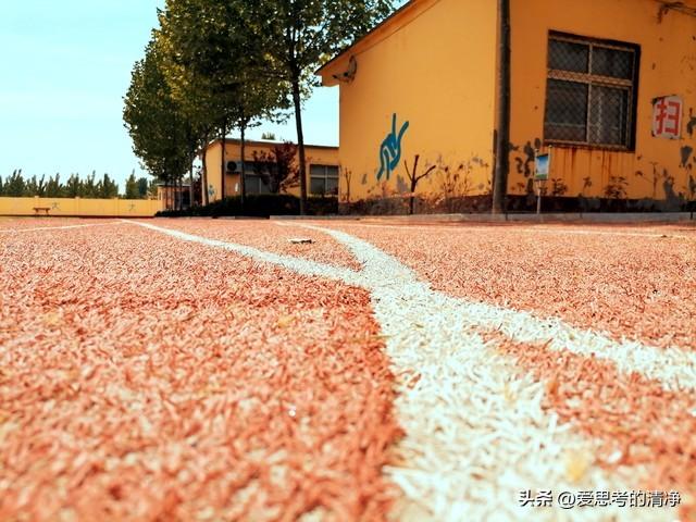 青春期孩子的“叛逆”其实是成长的信号，家长别怕