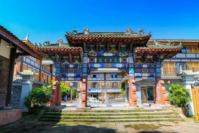 亲子游可以去哪？芦山帮你安排！