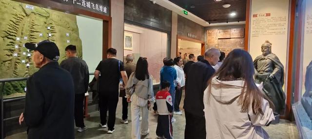 双节假期第三天！潼关景区游客不减！（图）