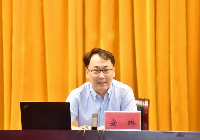 我区收听收看市委理论学习中心组学习会