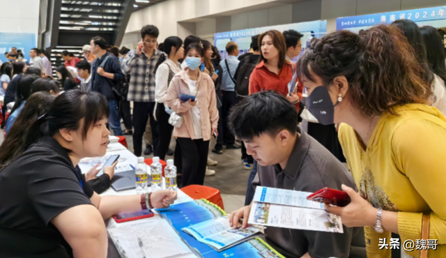 海南封关，越南最先坐不住了，越总理：明年越南要建8个自贸区