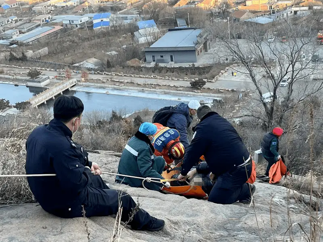 为什么说爬山看不到有人卖烤肠，就立刻下山？别不信，这就是经验