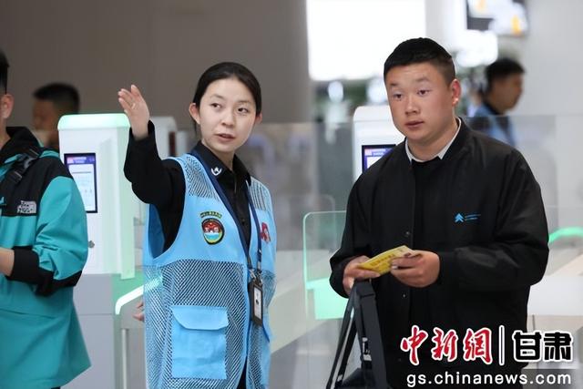 甘肃已有5.86万名旅客预约享受民航首乘服务