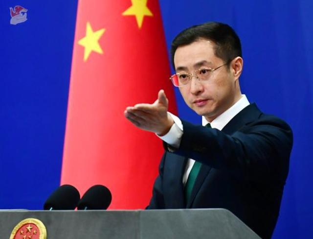 日本高官紧急访华求和，高市早苗已求锤得锤，被民众要求下台谢罪