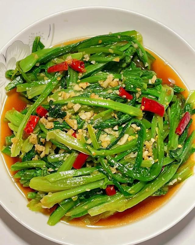10月，使劲吃这菜，一排毒，二护肝，三助眠，四润肺，鲜嫩别错过