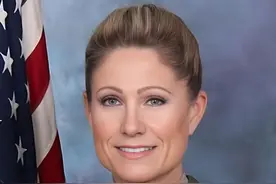 警花夫妇离奇身亡，扑朔迷离的案情背后，是女警长不为人知的秘密图片