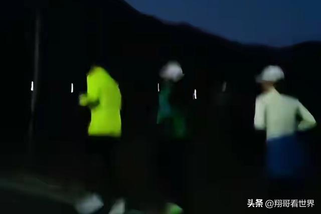 山东跑友张素梅车祸去世，月跑量300多公里，开奔驰，颜值身材好
