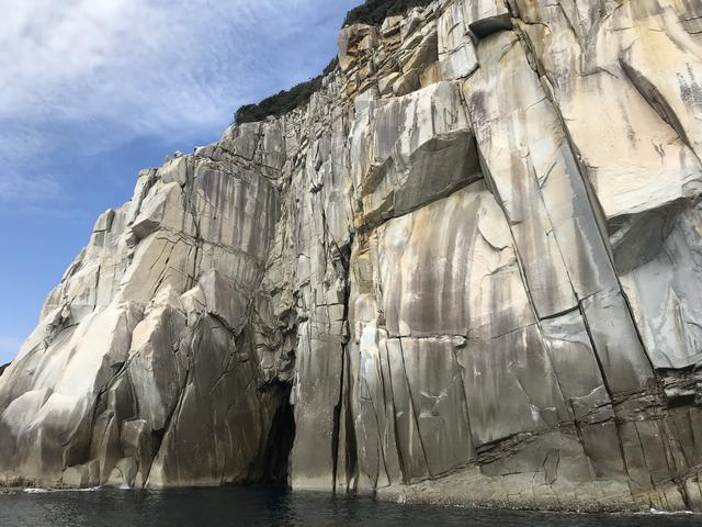 日本四国岛西南部的足折宇和海岸